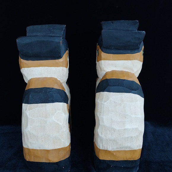 Pair Carved Wood Folk Art Cat Statue Kitty Signed with James Haddon - Picture 12 of 16